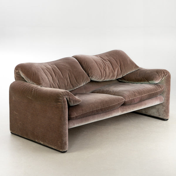 Vico Magistretti 'Maralunga' Sofa