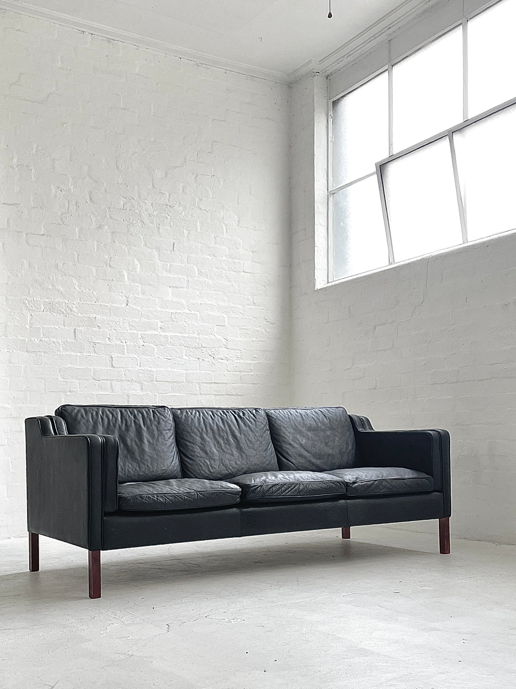 Stouby 'Eva' Leather Sofa