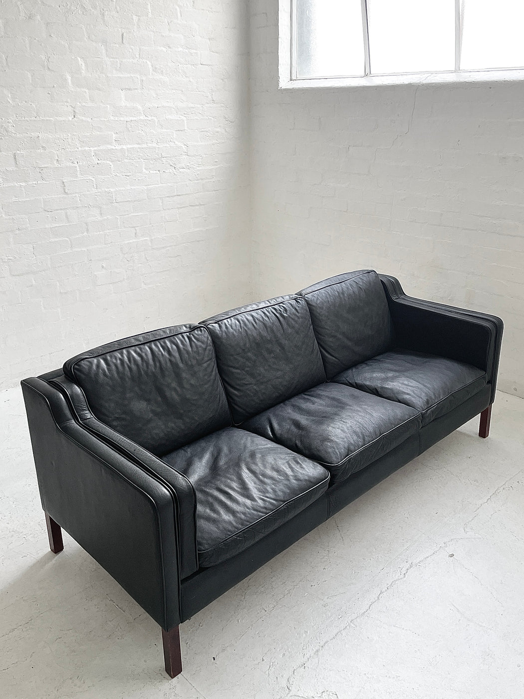 Stouby 'Eva' Leather Sofa