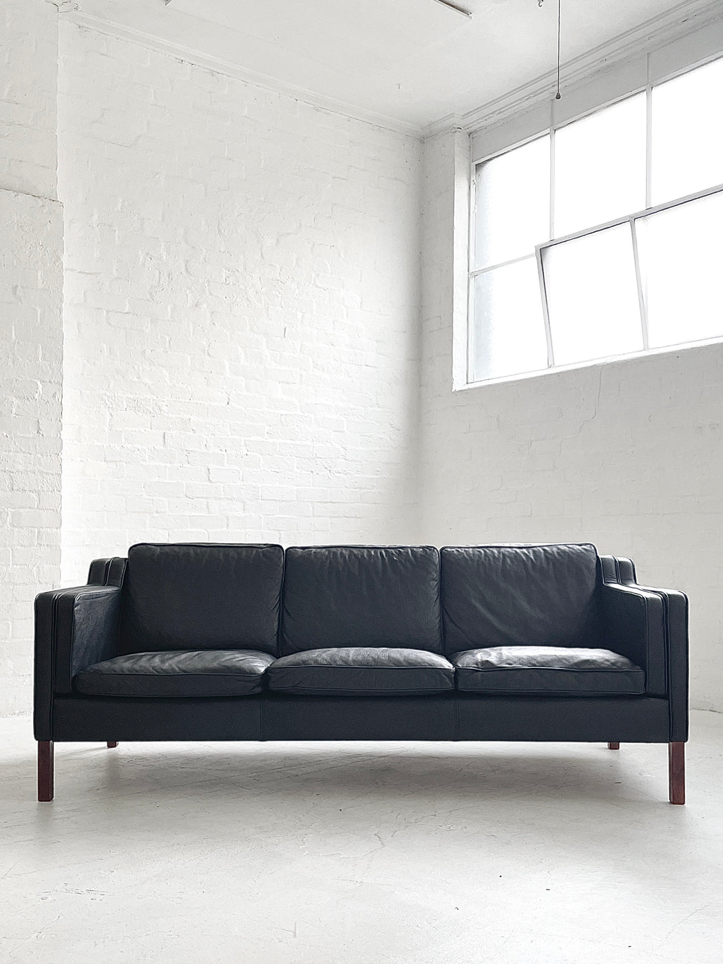 Stouby 'Eva' Leather Sofa