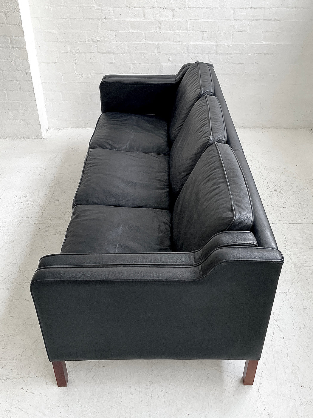 Stouby 'Eva' Leather Sofa