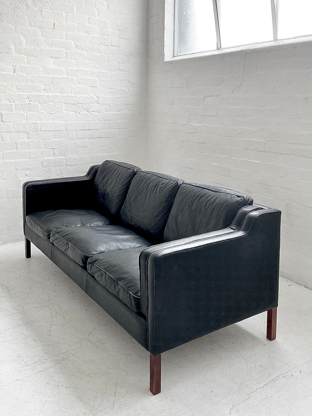 Stouby 'Eva' Leather Sofa