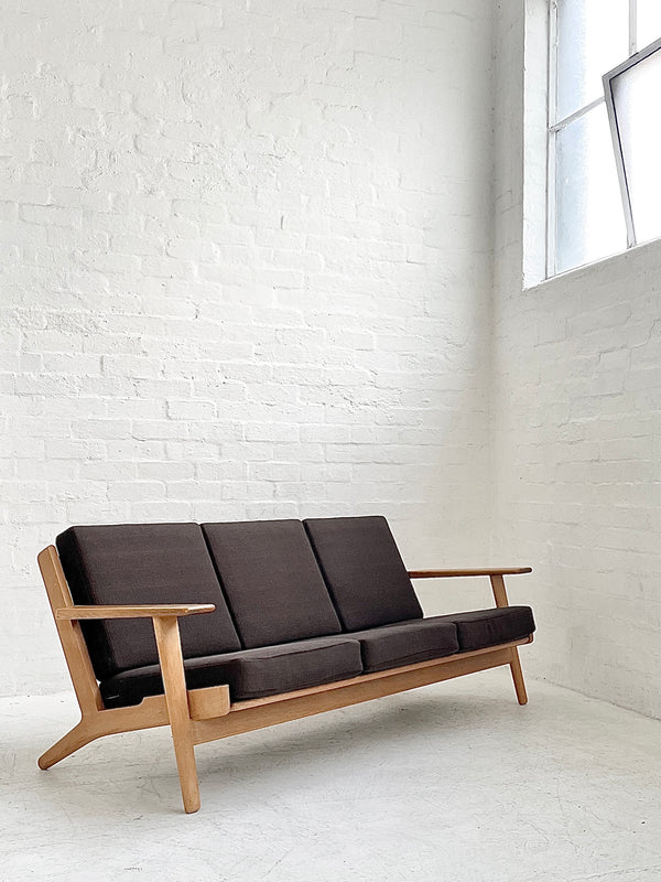 Hans J. Wegner GE290 'Plank' Sofa
