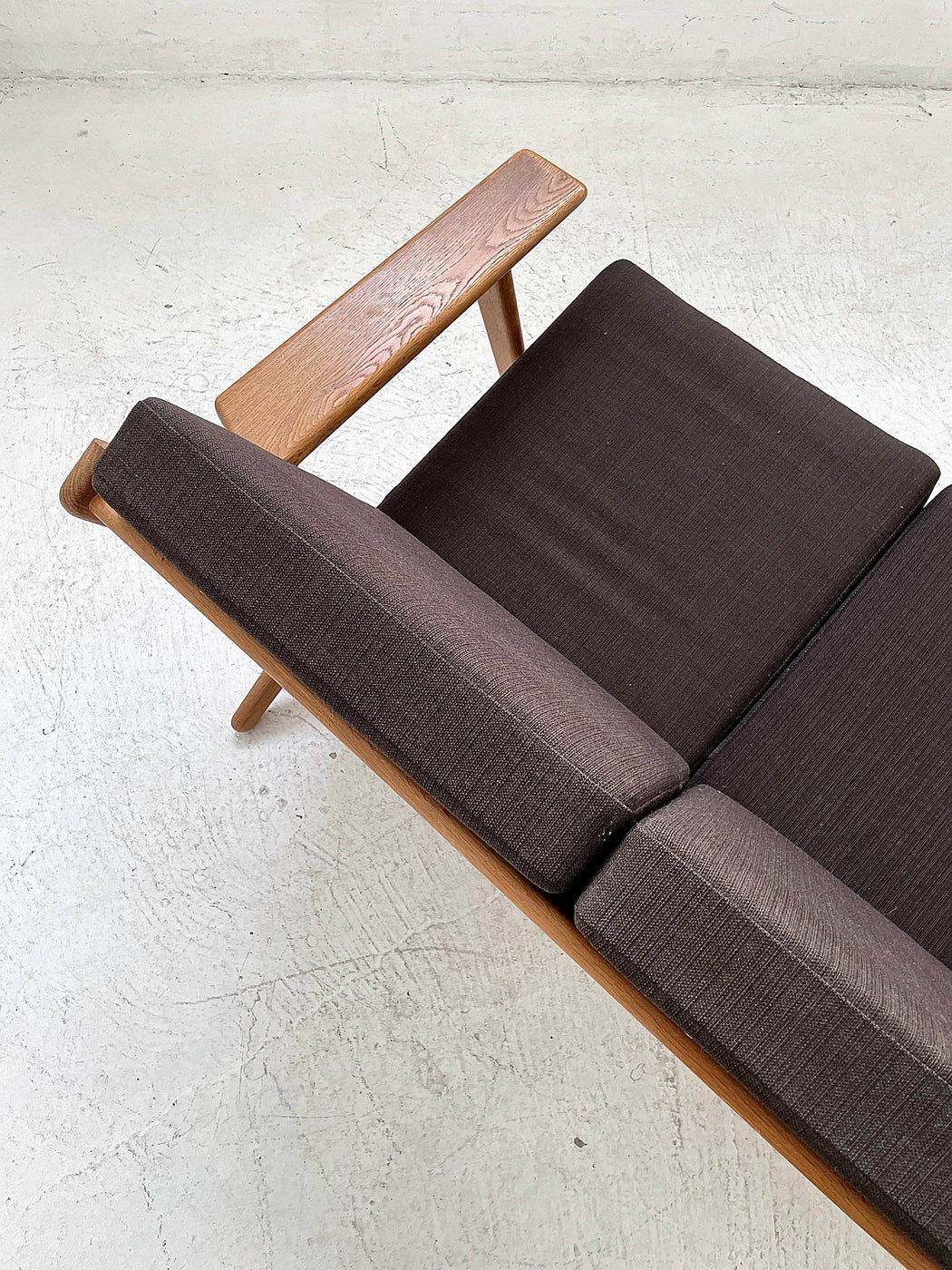 Hans J. Wegner GE290 'Plank' Sofa