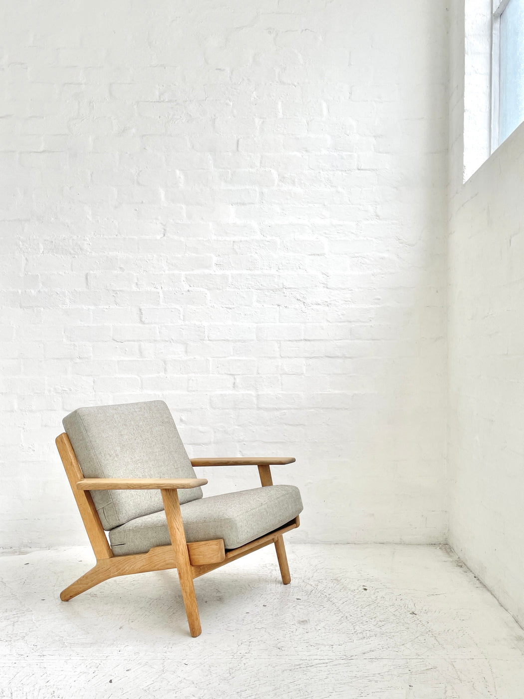 Hans J. Wegner GE290 'Plank' Chair