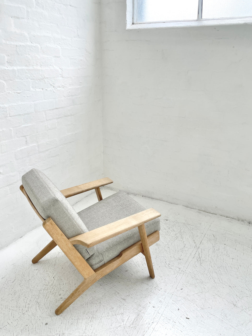 Hans J. Wegner GE290 'Plank' Chair