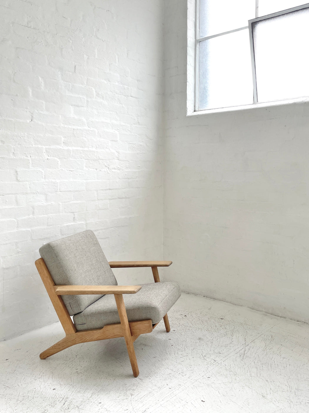 Hans J. Wegner GE290 'Plank' Chair