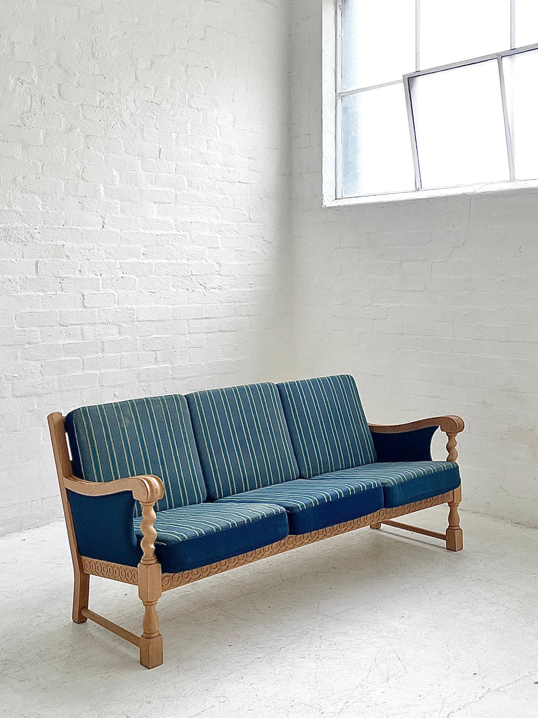 Henning Kjærnulf Oak Settee