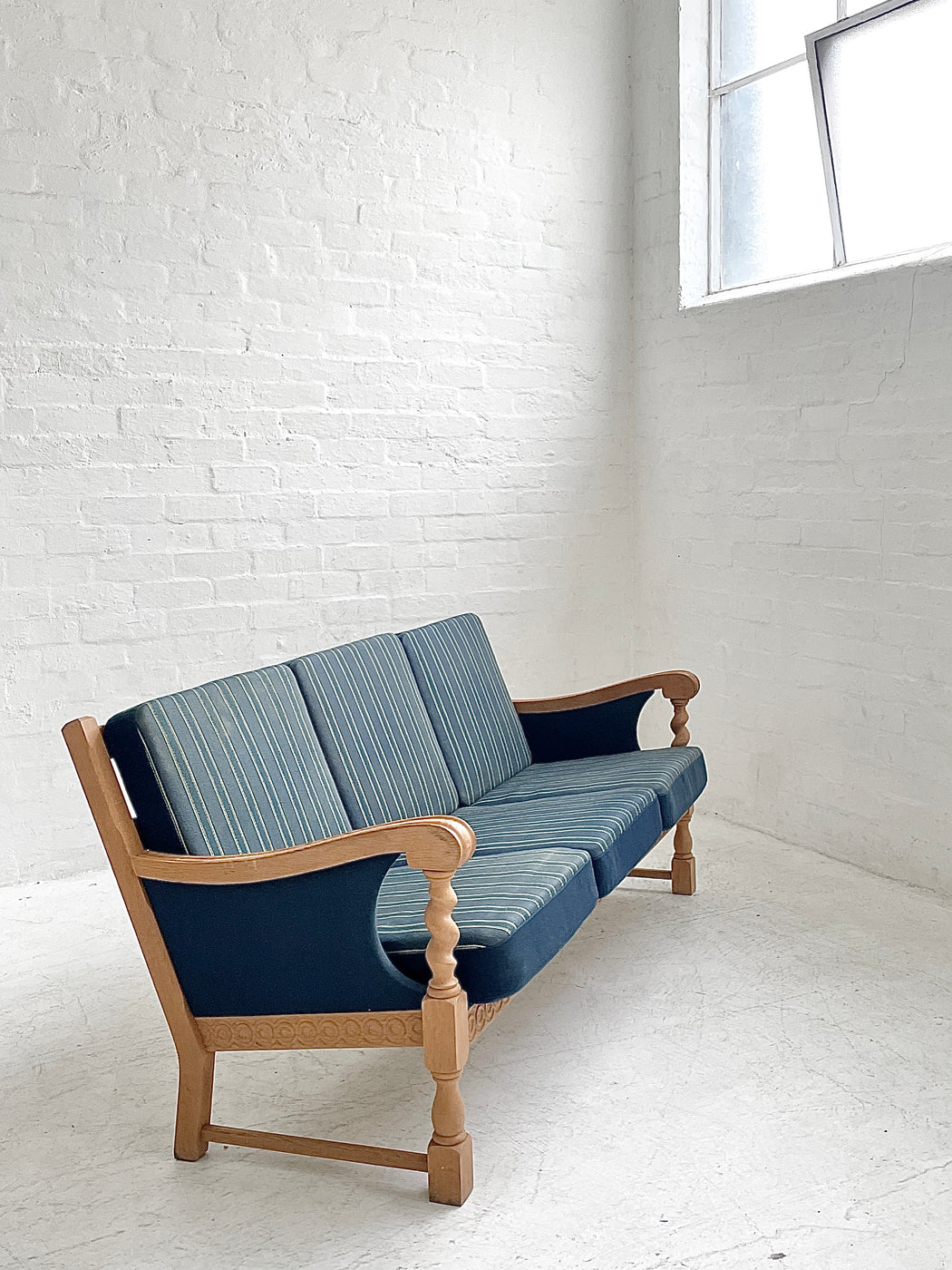 Henning Kjærnulf Oak Settee