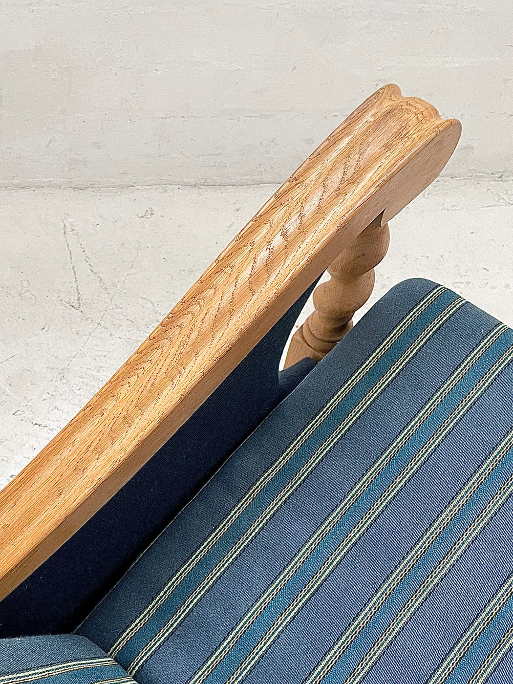 Henning Kjærnulf Oak Settee
