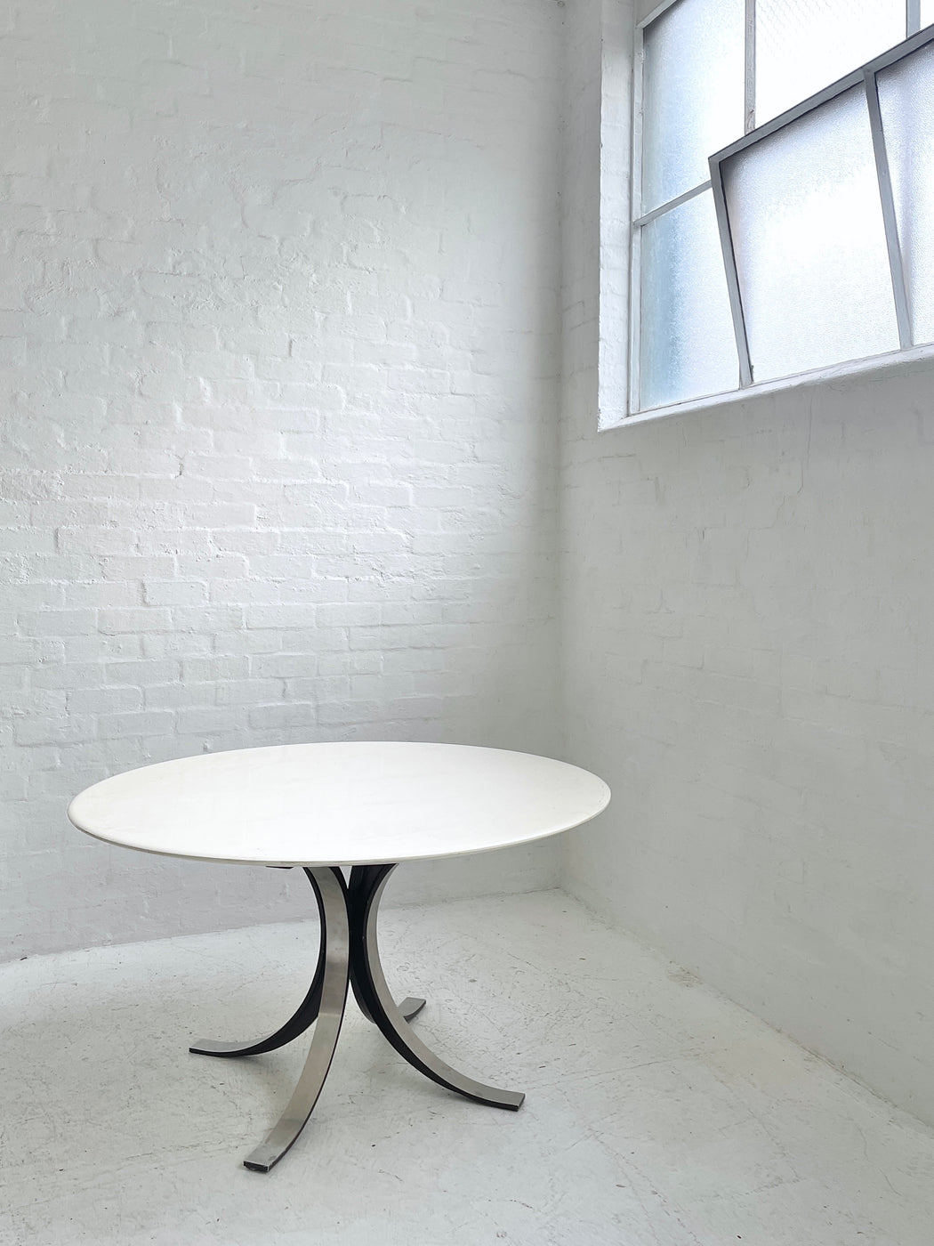 Osvaldo Borsani & Eugenio Gerli 'T69' Dining Table