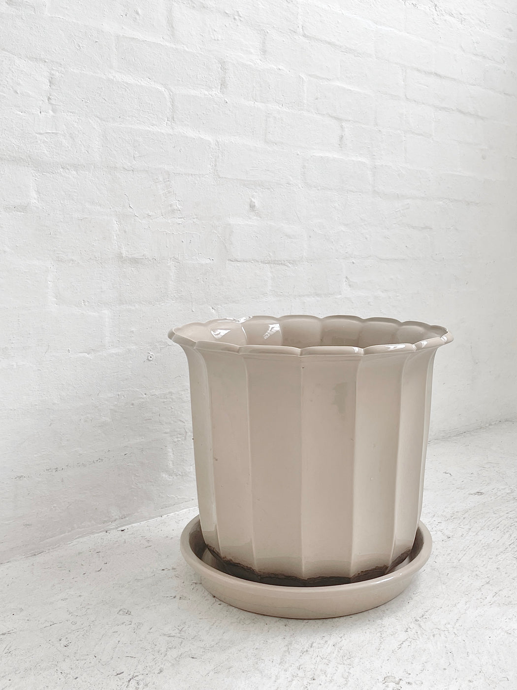 Large Vintage Caroma Ware Porcelain Planter
