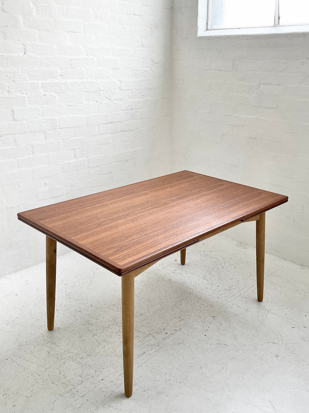 Gunni Omann 'Model 50' Dining Table