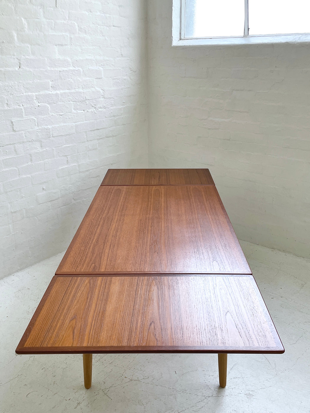 Gunni Omann 'Model 50' Dining Table