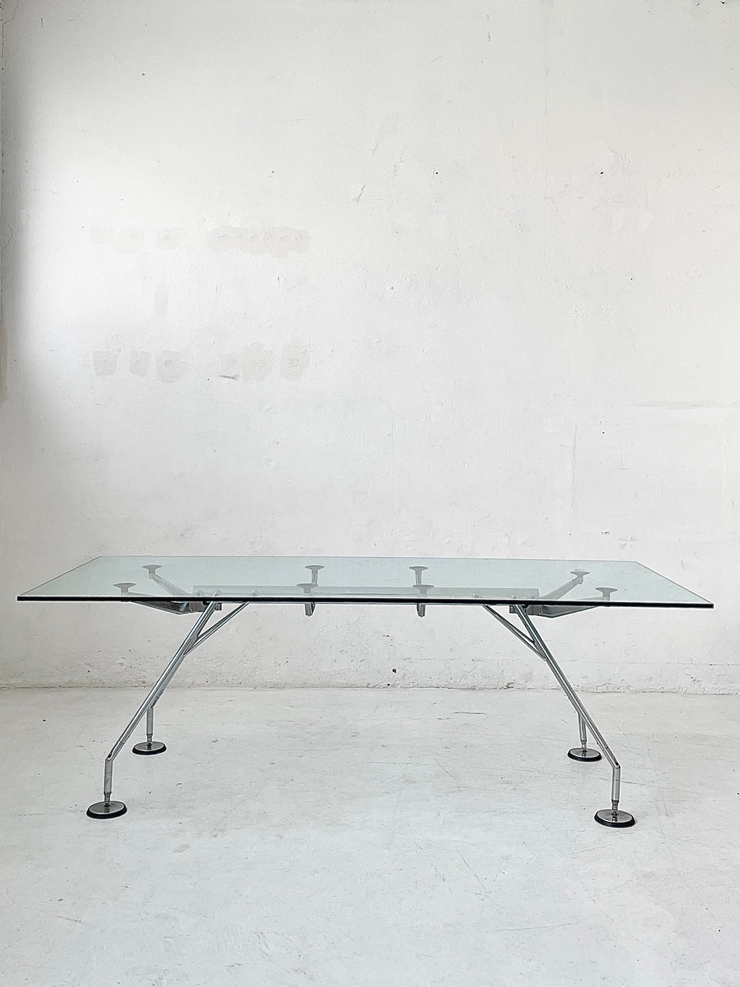 Norman Foster 'Nomos' Table