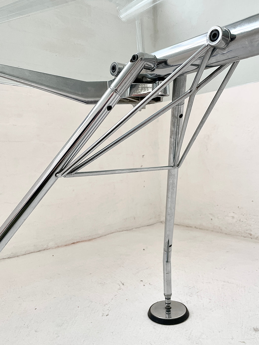 Norman Foster 'Nomos' Table