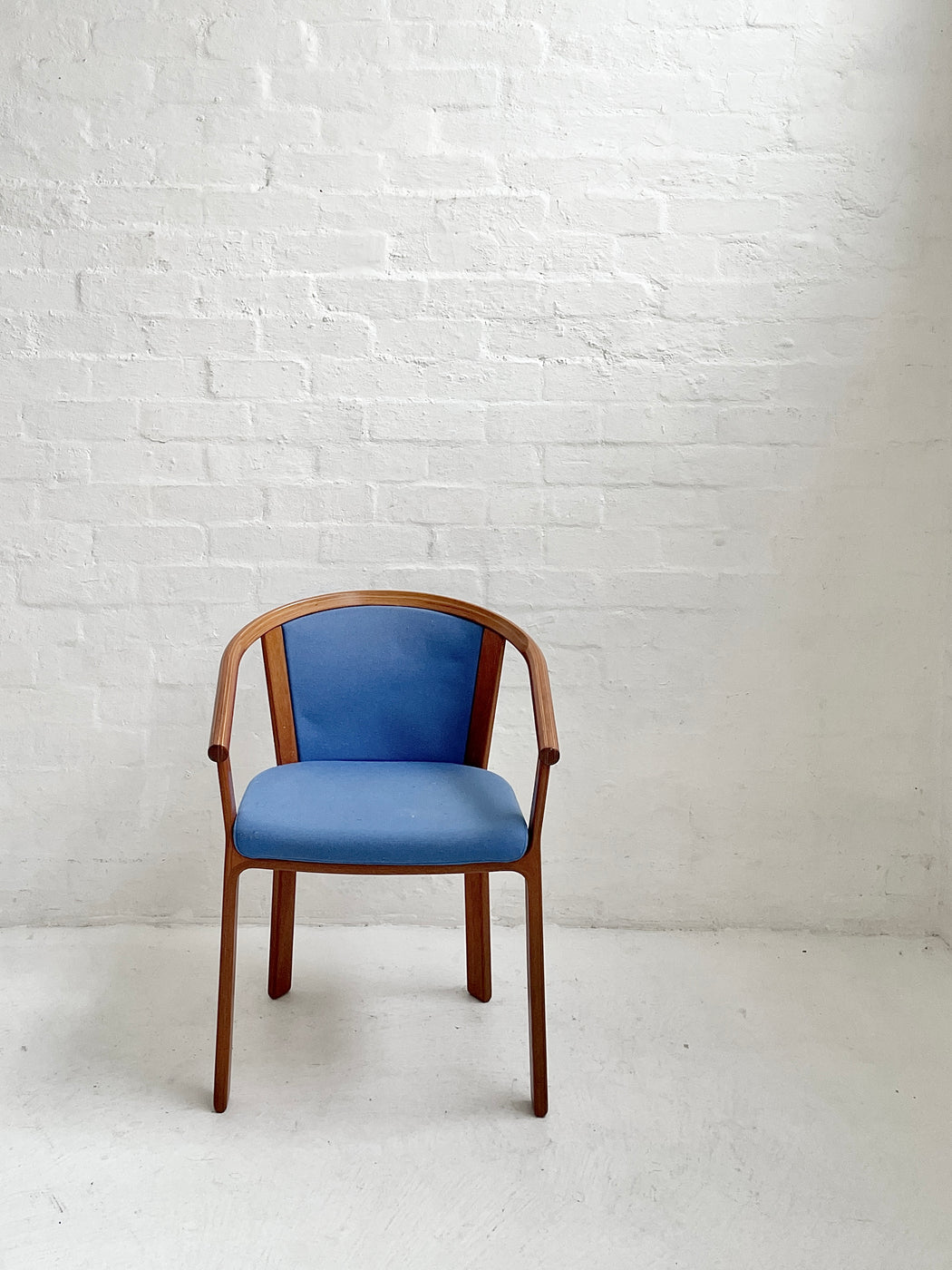 Rud Thygesen & Johnny Sørensen 'U' Chair