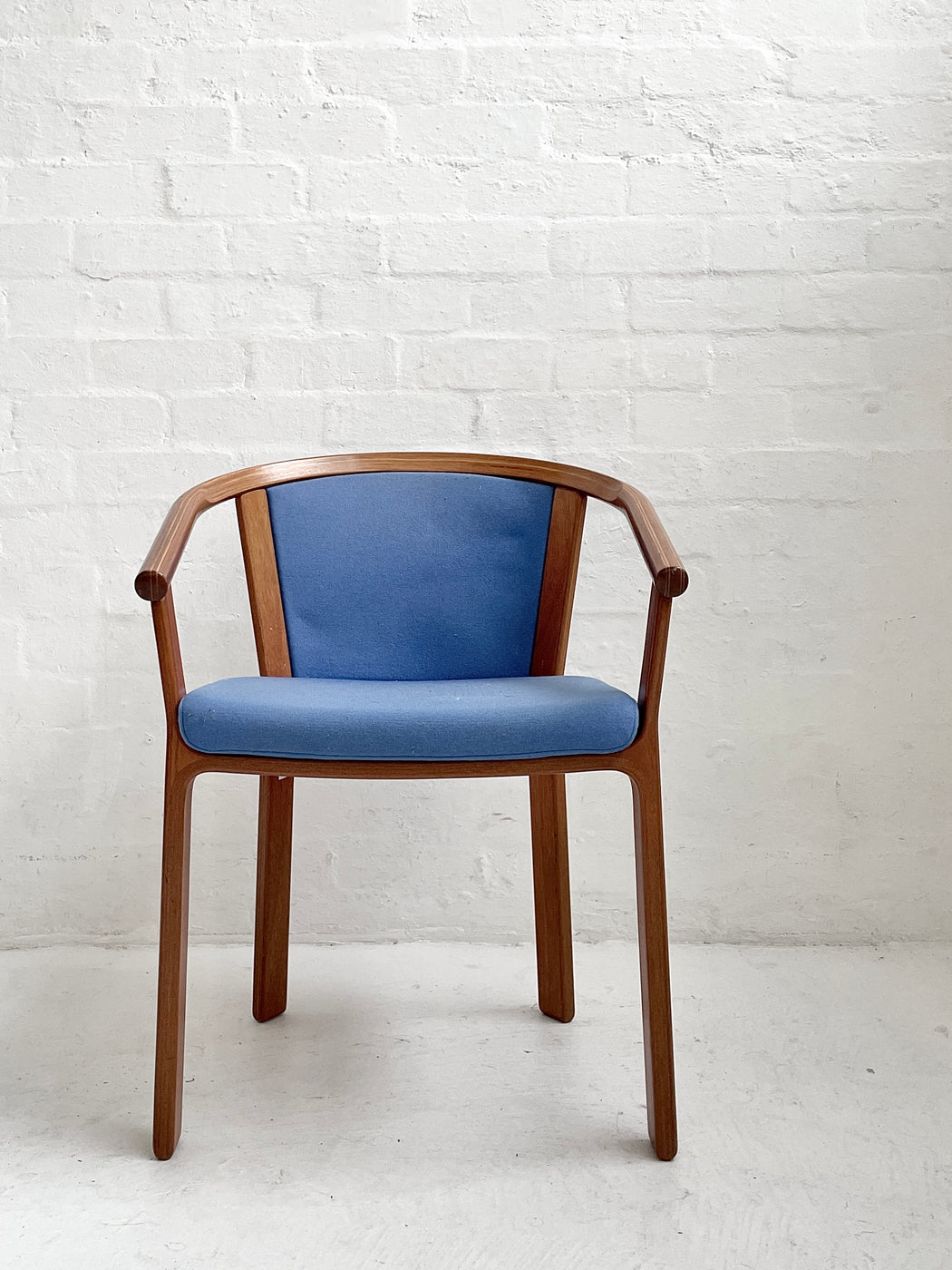 Rud Thygesen & Johnny Sørensen 'U' Chair