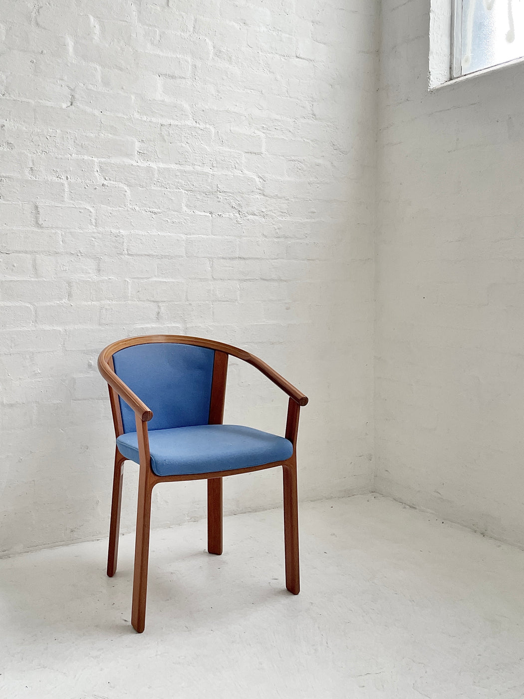 Rud Thygesen & Johnny Sørensen 'U' Chair