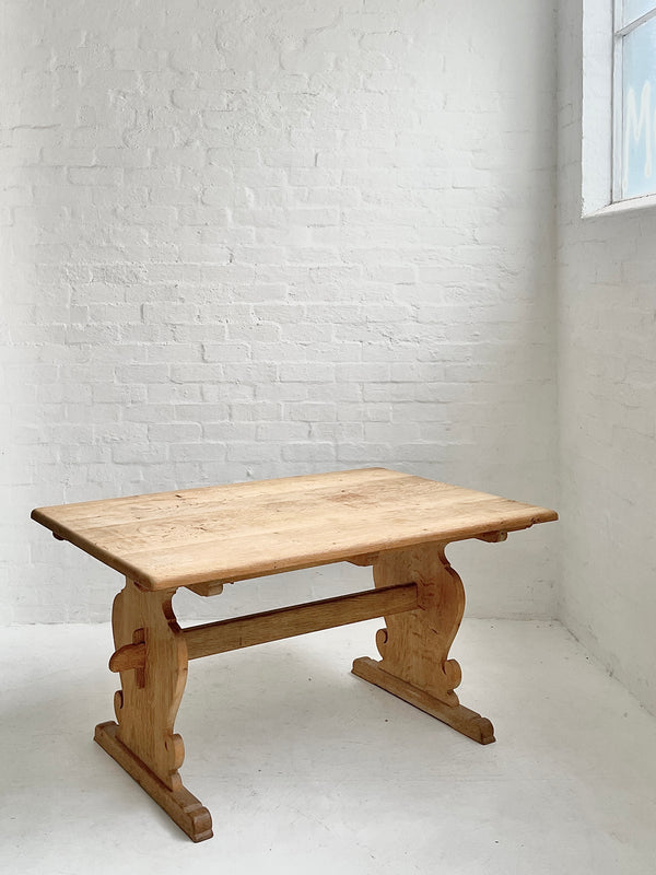 Henning Kjærnulf Oak 'Folk' Table