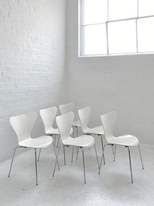 Arne Jacobsen '3107' Chair