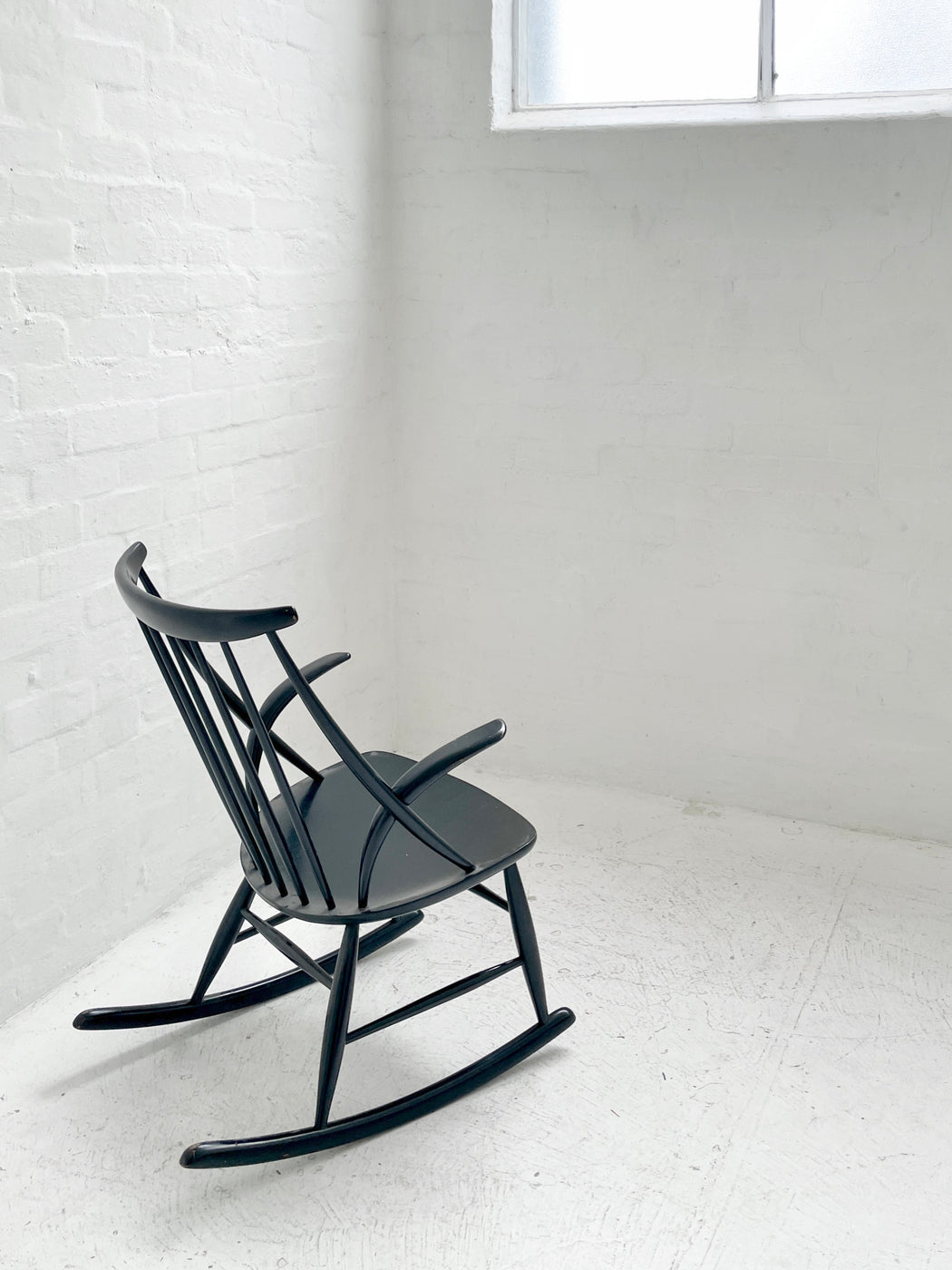 Illum Wikkelsø 'IW3' Rocking Chair