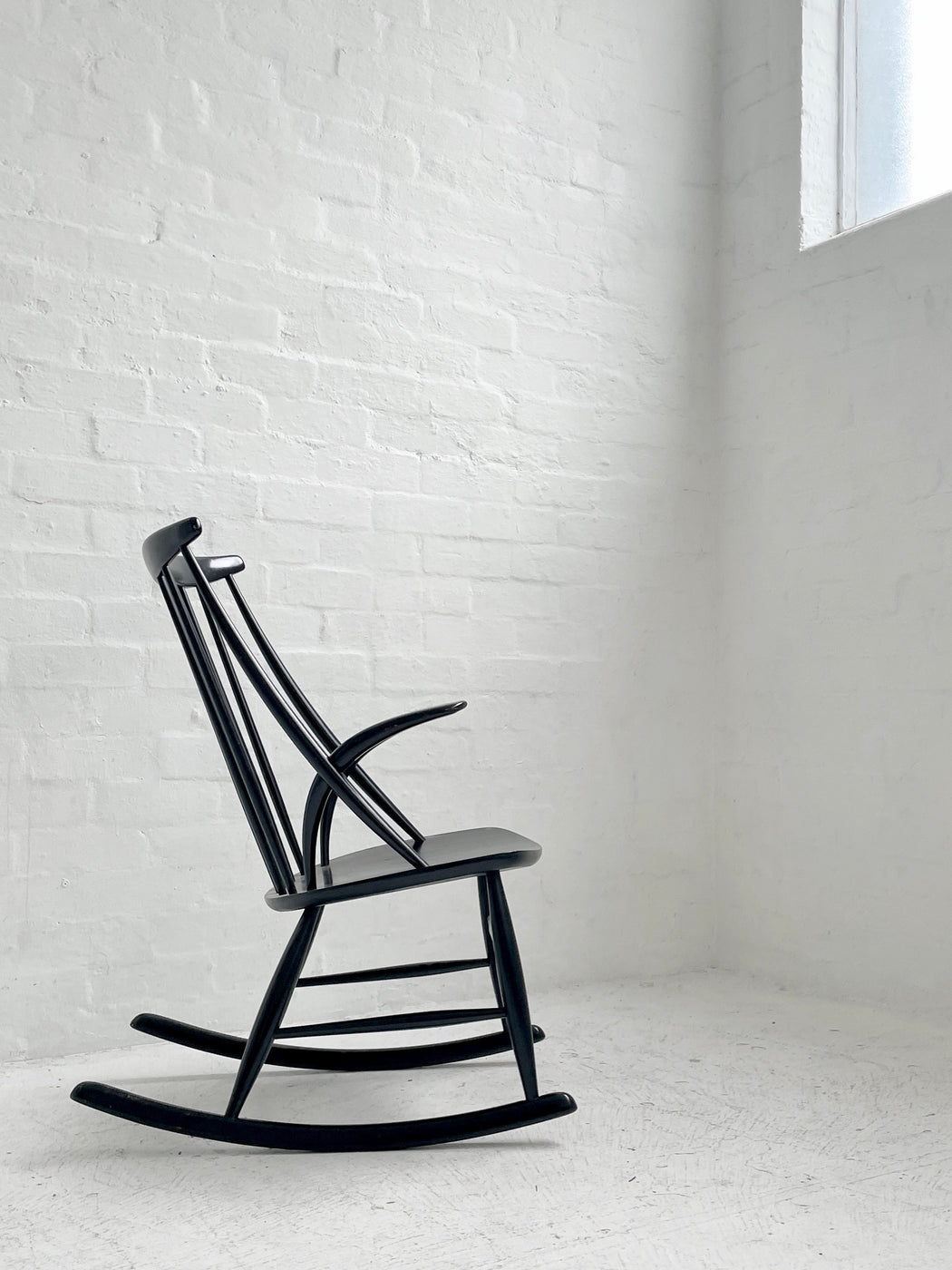 Illum Wikkelsø 'IW3' Rocking Chair