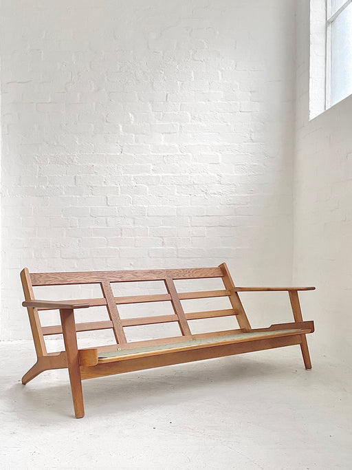 Hans J. Wegner GE290 'Plank' Sofa