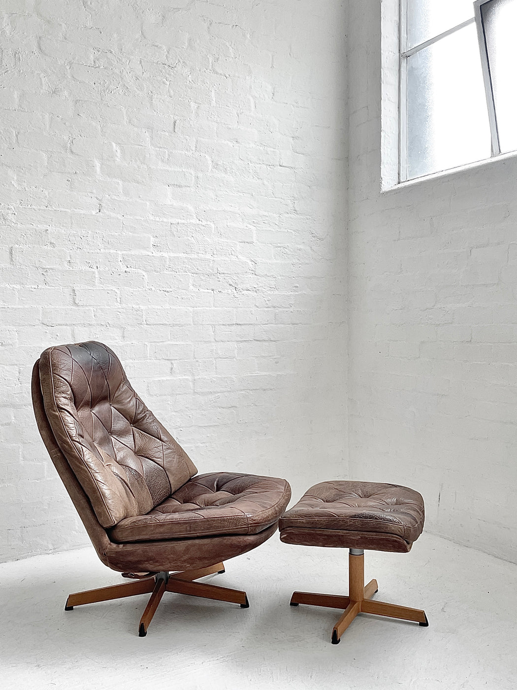 Madsen & Schübell 'MS68' Chair & Footstool