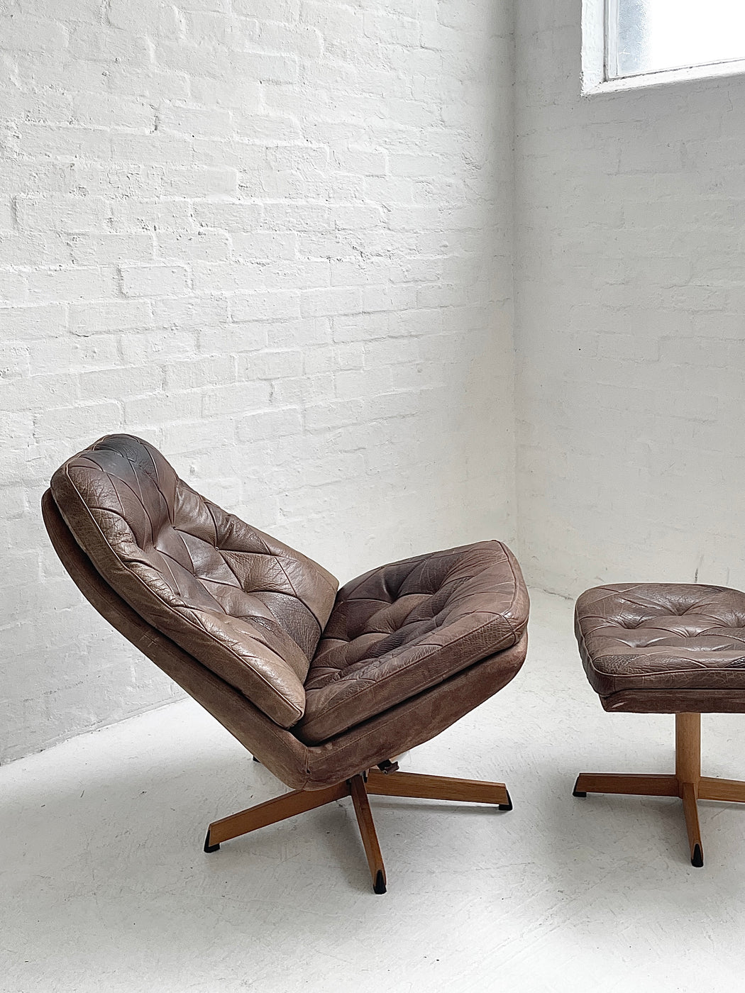 Madsen & Schübell 'MS68' Chair & Footstool