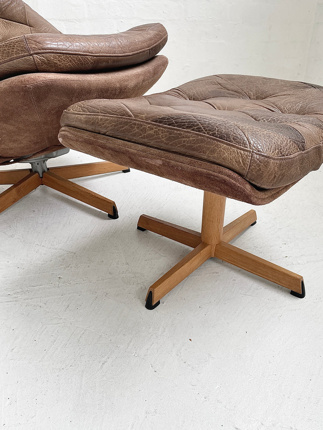 Madsen & Schübell 'MS68' Chair & Footstool
