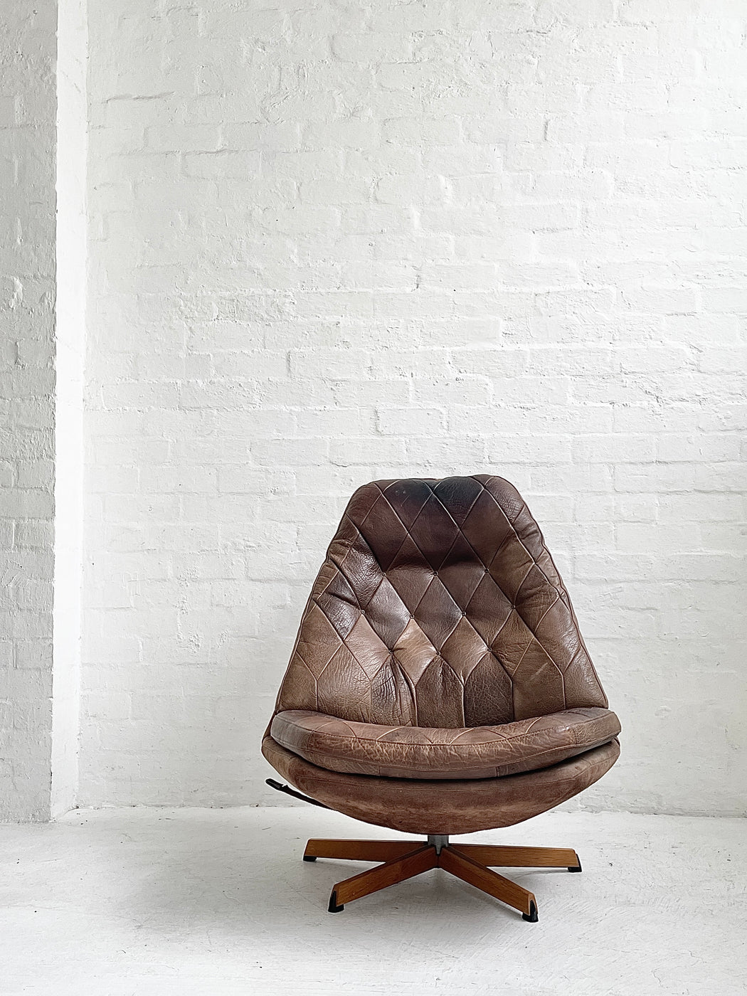 Madsen & Schübell 'MS68' Chair & Footstool