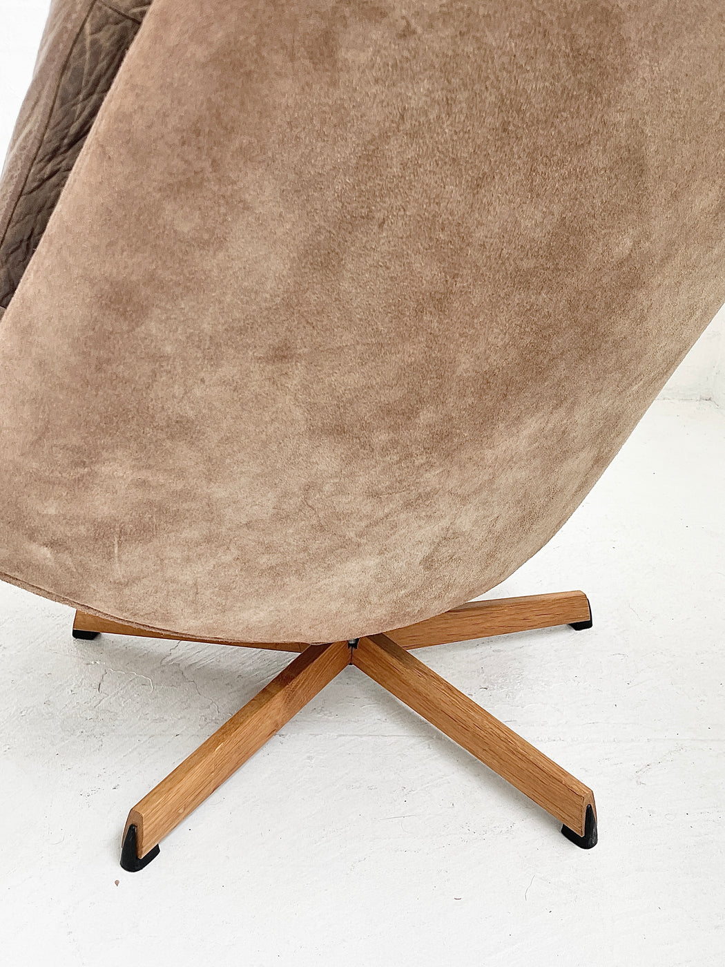 Madsen & Schübell 'MS68' Chair & Footstool