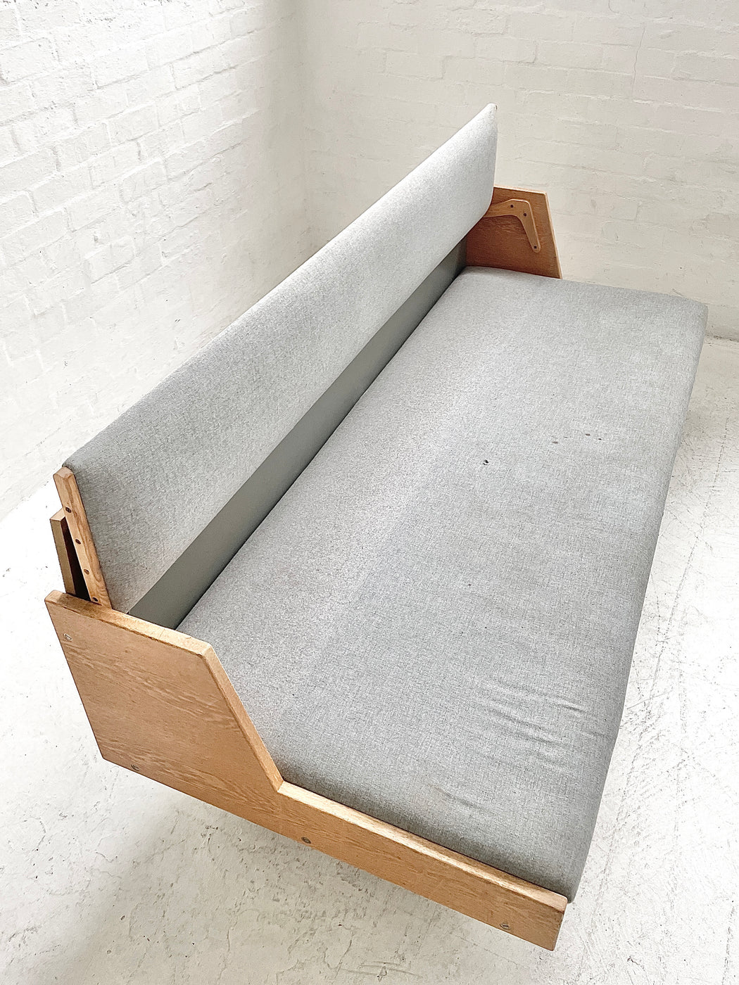 Hans J. Wegner GE258 Daybed