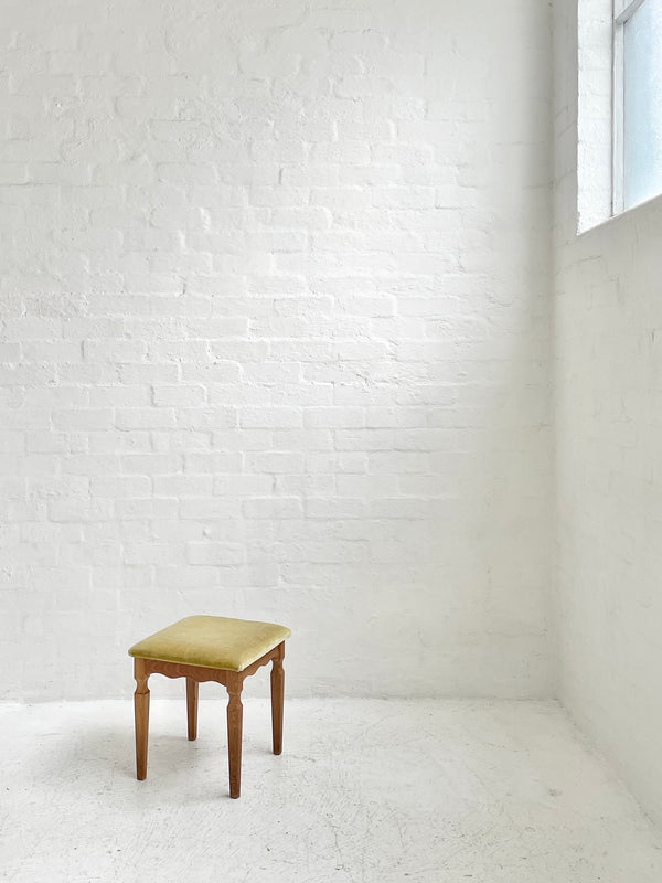 Henning Kjærnulf Oak Stool