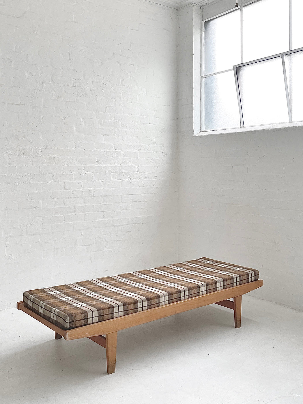 Poul M. Volther Daybed