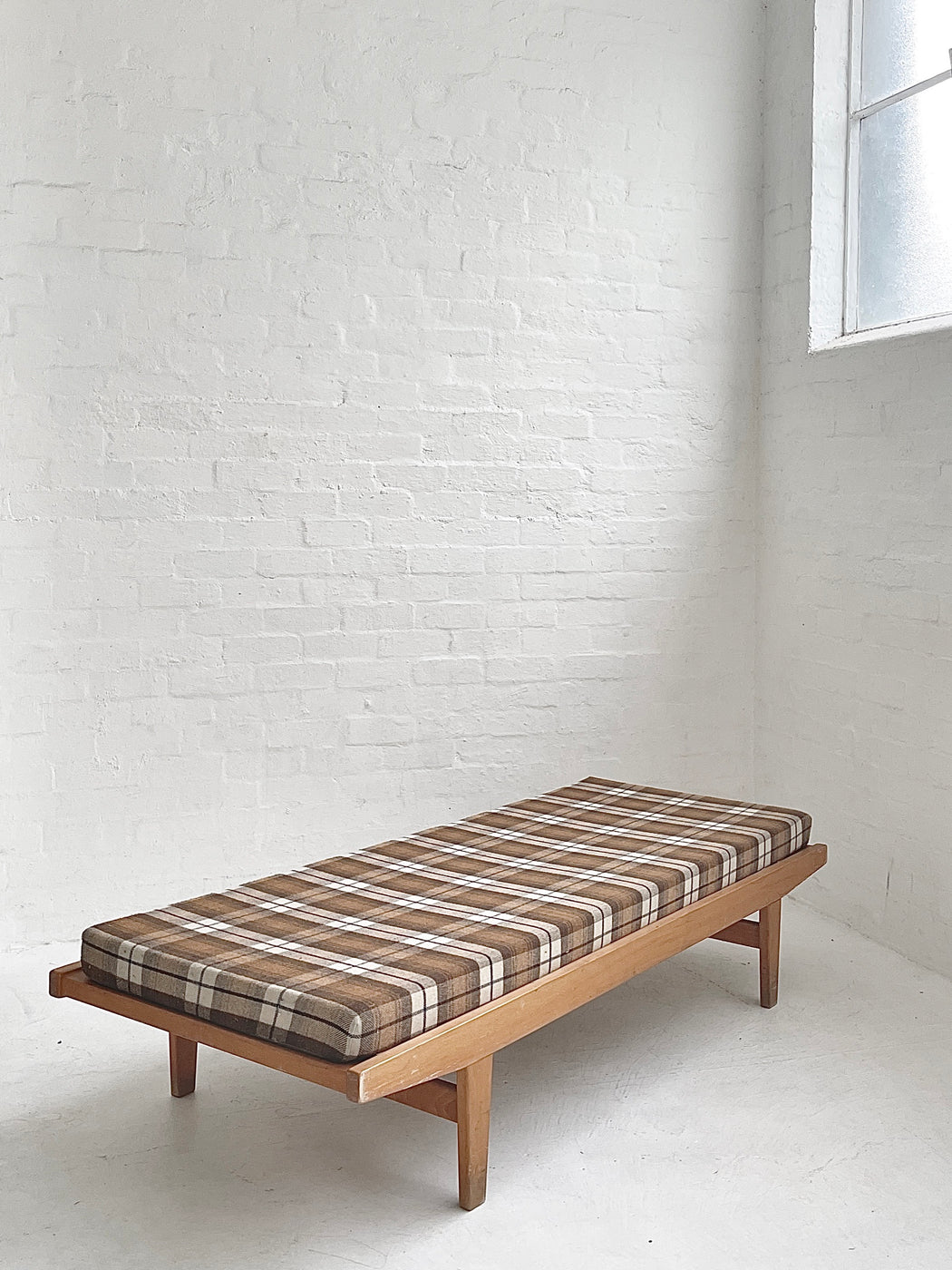 Poul M. Volther Daybed