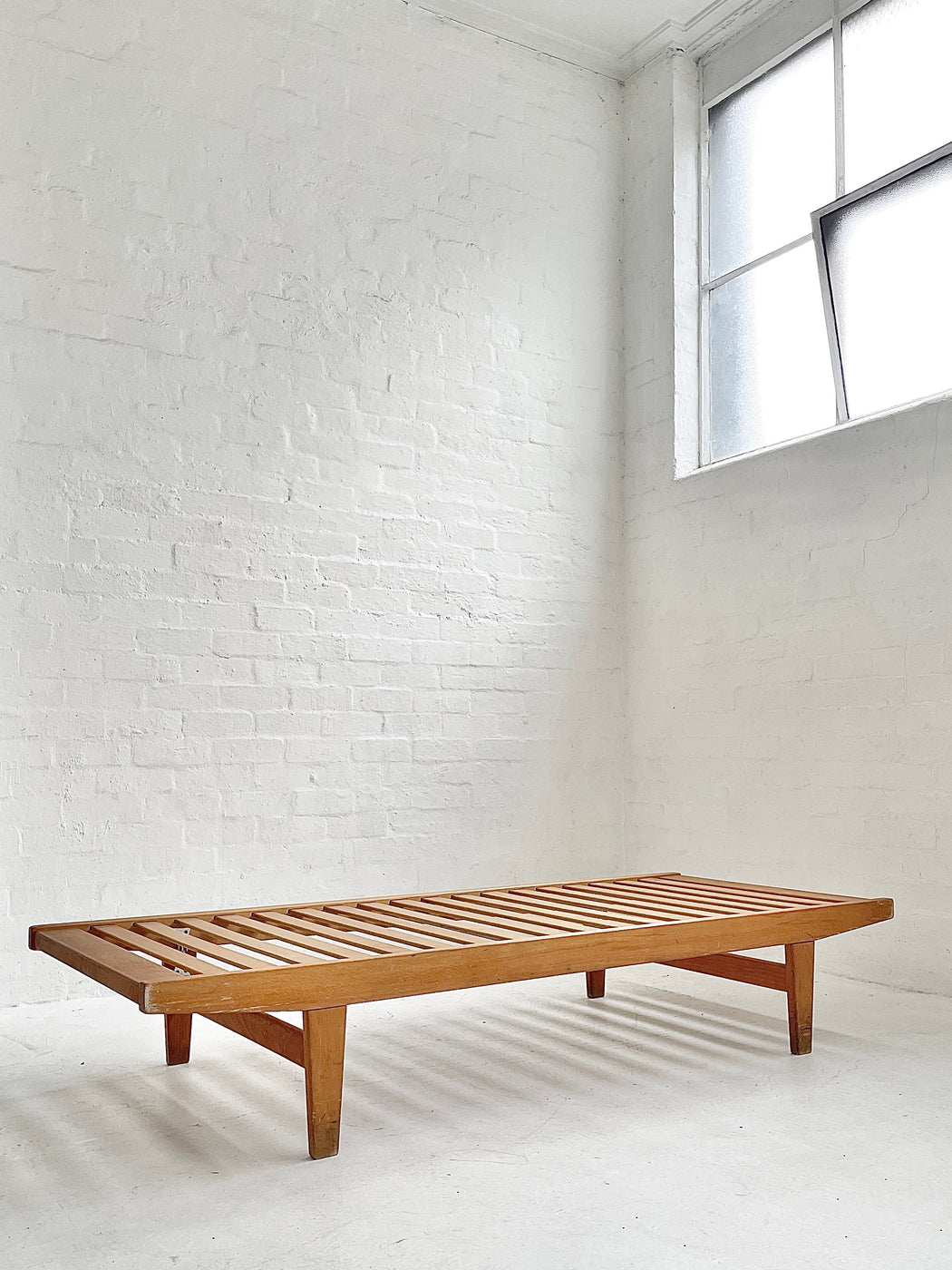Poul M. Volther Daybed