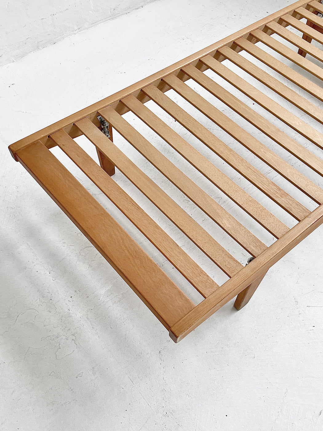 Poul M. Volther Daybed