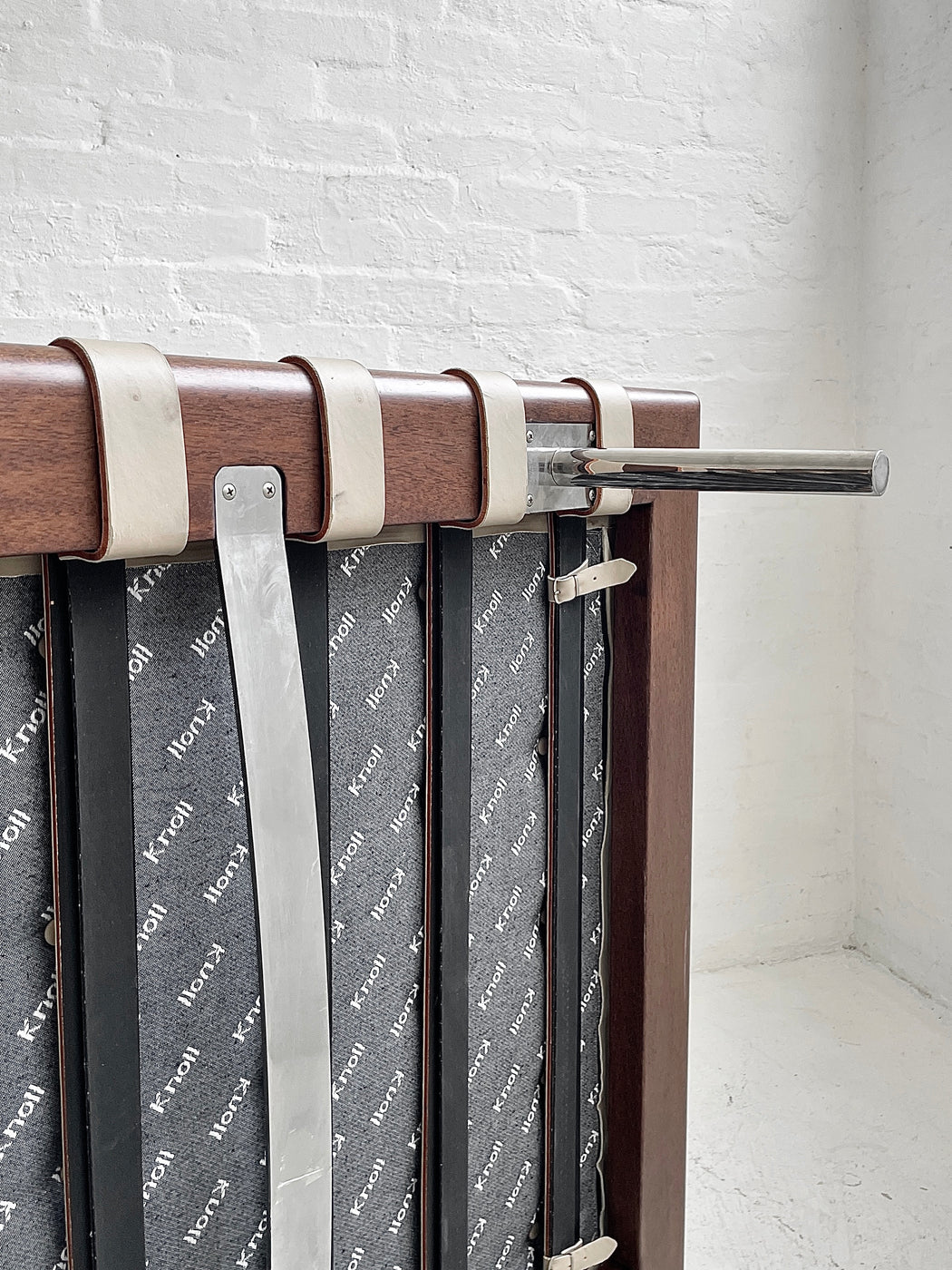 Ludwig Mies van der Rohe 'Barcelona' Sofa