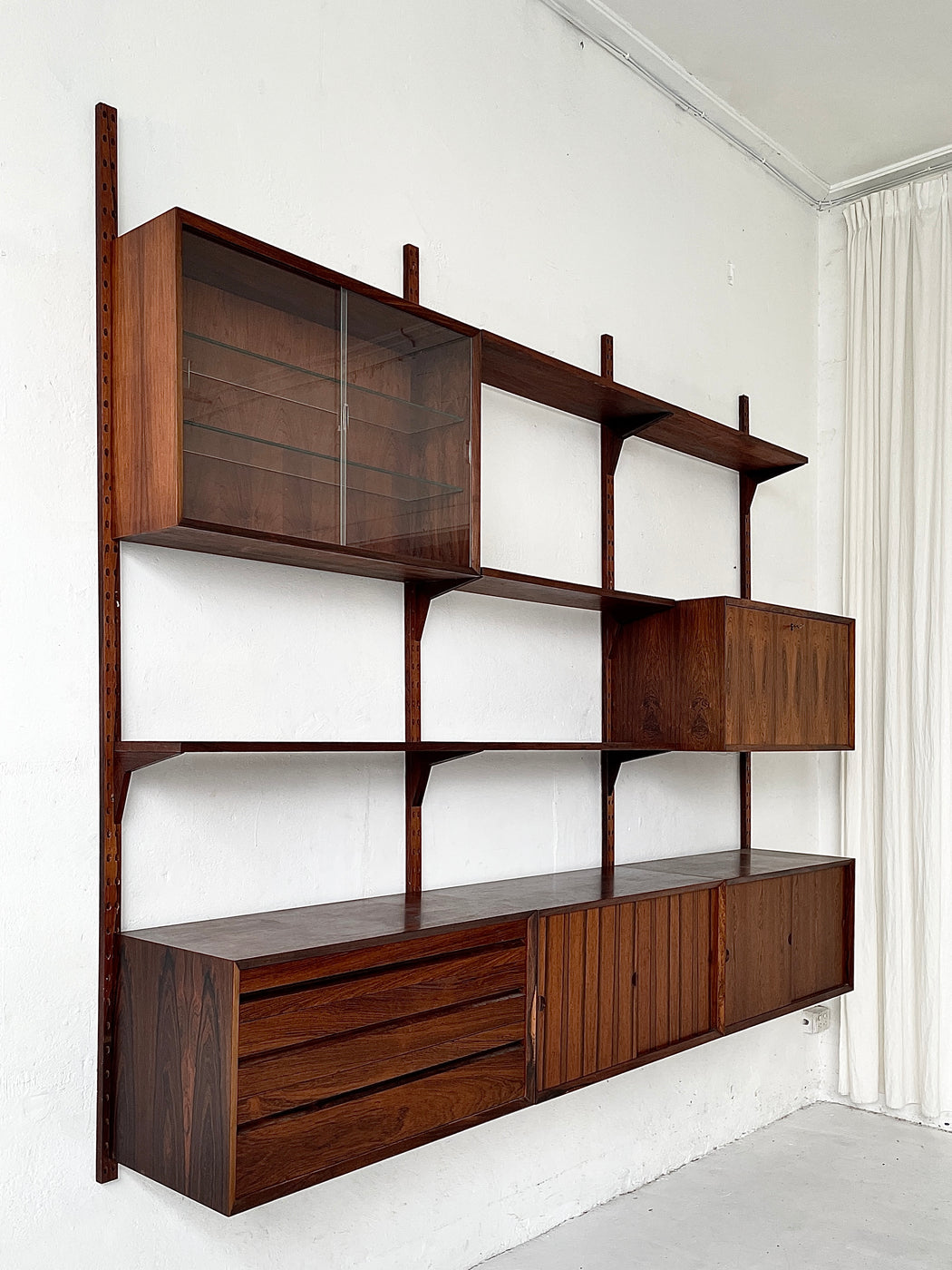 Poul Cadovius Rosewood 'Royal System'