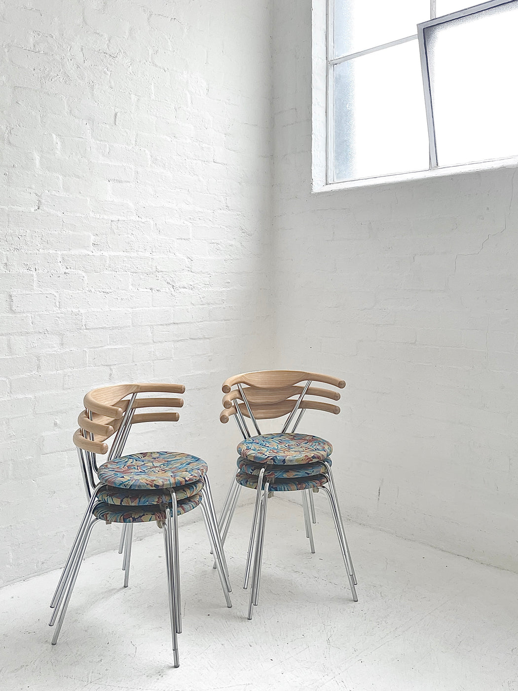 Finn Østergaard 'Victor' Chairs