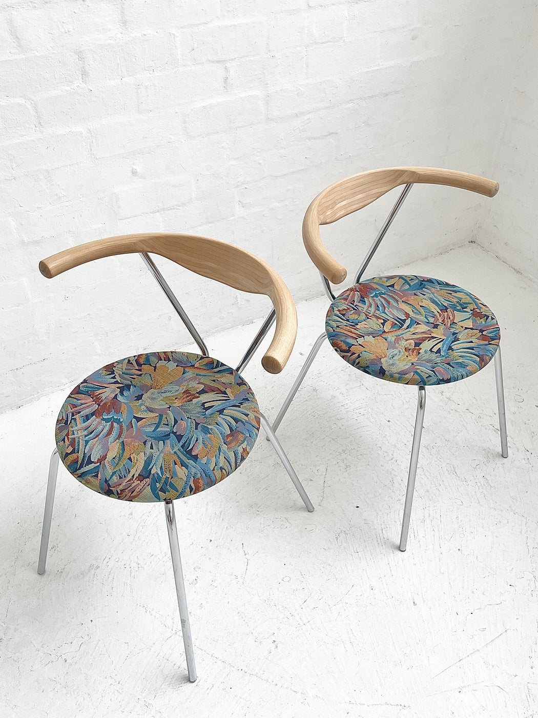 Finn Østergaard 'Victor' Chairs