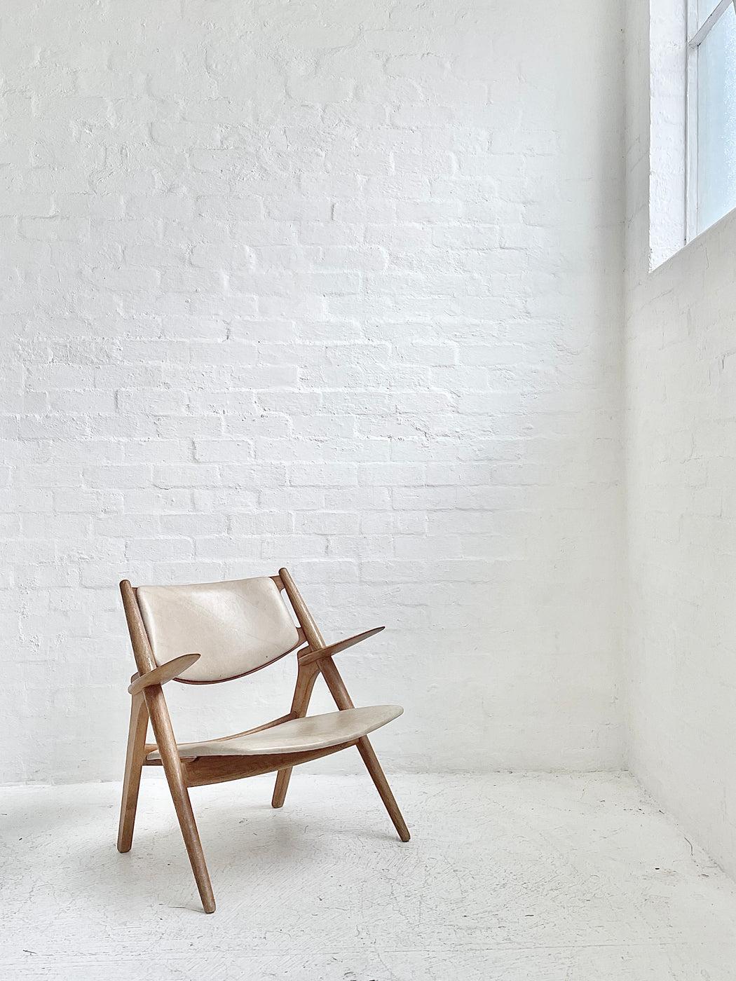 Hans J. Wegner CH28 'Sawbuck' Chair