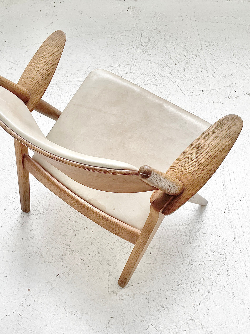 Hans J. Wegner CH28 'Sawbuck' Chair