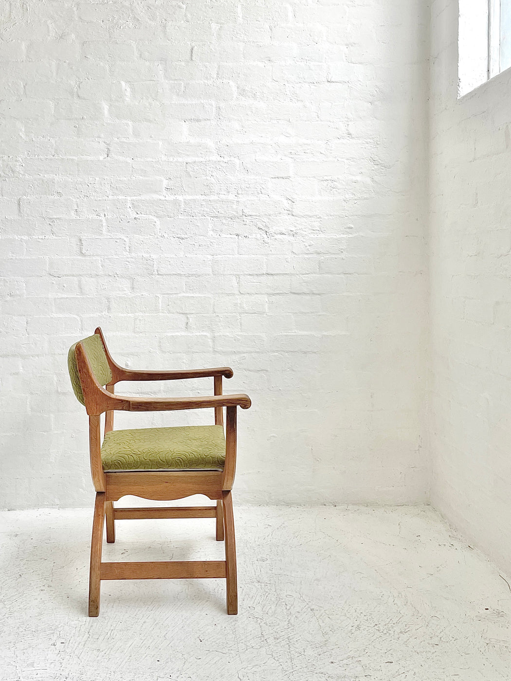 Henning Kjærnulf ‘Curule’ Chair