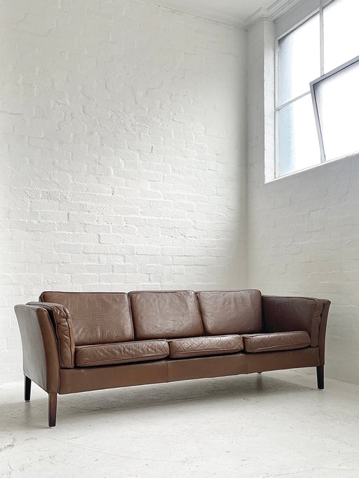 Stouby 'Oslo' Leather Sofa