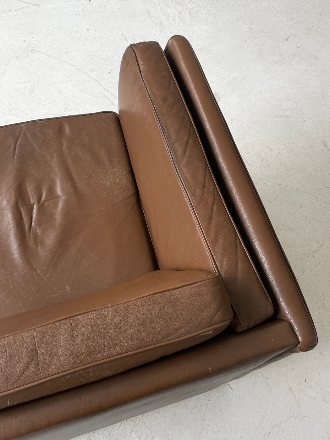 Stouby 'Oslo' Leather Sofa