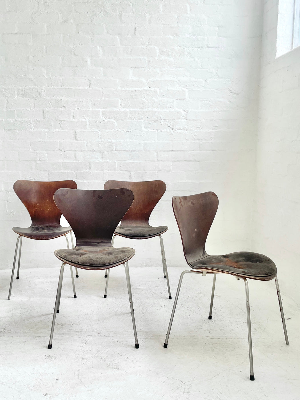 Arne Jacobsen '3107' Chair