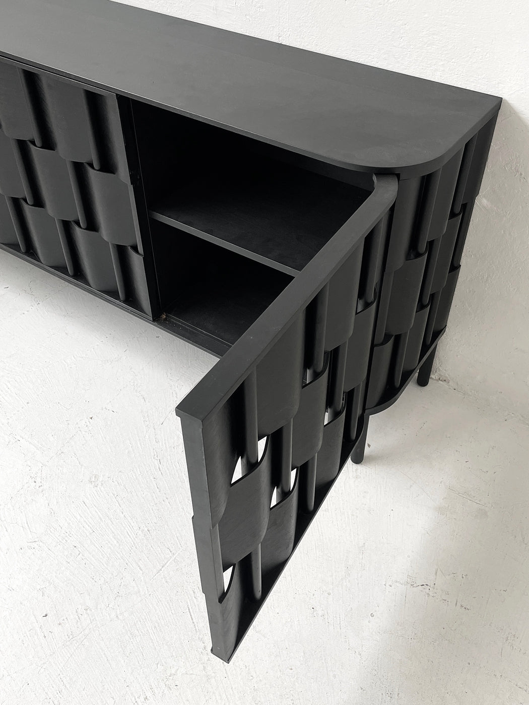 Ringvide ‘Weave 196’ Credenza